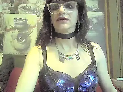Snapshot of TheBlackWtch chatting on June 6, 6:45 pm TheBlackWtch online show from June 6, 6:45 pm