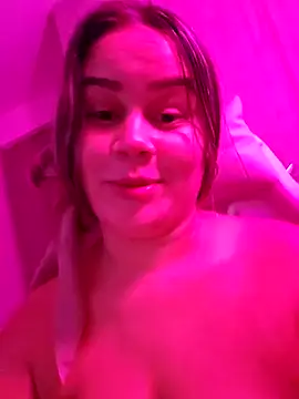 Snapshot of sweet_lucia chatting on January 6, 5:16 pm sweet lucia online show from January 6, 5:16 pm