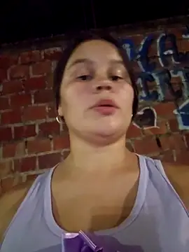 Snapshot of sweet_lucia chatting on November 6, 12:11 am sweet lucia online show from November 6, 12:11 am