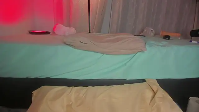 Snapshot of hot_booty_ chatting on January 30, 3:33 am hot booty  online show from January 30, 3:33 am