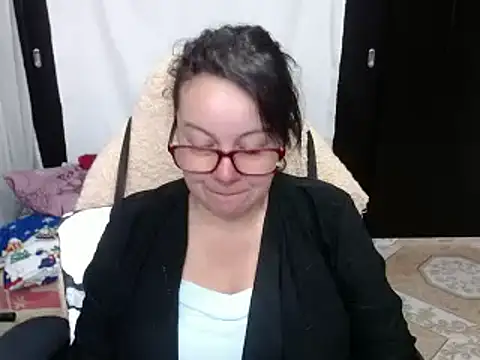 Snapshot of Sonialorens_ chatting on December 13, 1:12 pm Sonialorens  online show from December 13, 1:12 pm