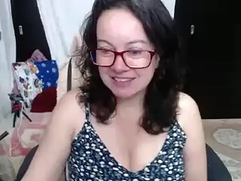 Snapshot of Sonialorens_ chatting on December 24, 11:49 am Sonialorens  online show from December 24, 11:49 am