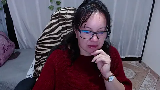 Snapshot of Sonialorens_ chatting on February 5, 12:06 pm Sonialorens  online show from February 5, 12:06 pm