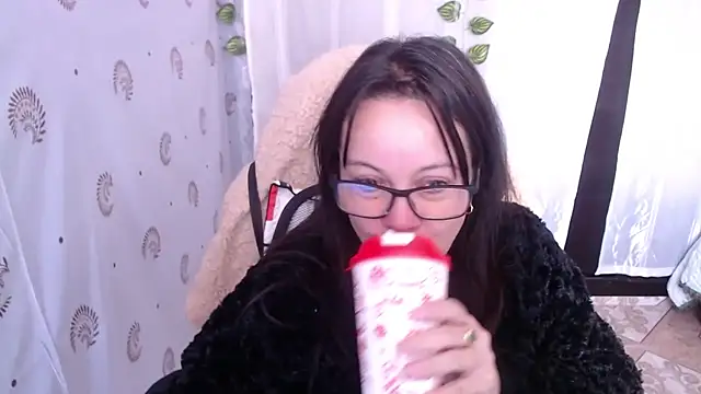 Snapshot of Sonialorens_ chatting on February 15, 2:55 pm Sonialorens  online show from February 15, 2:55 pm