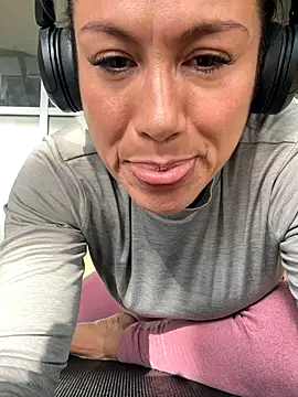 angelitasexy81 online show from September 29, 3:28 pm