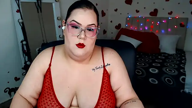 GiannaMorrys online show from May 30, 3:36 am