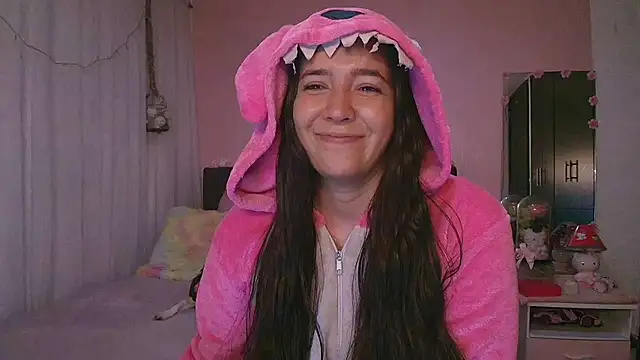 Snapshot of Foxy_Megan chatting on November 27, 8:44 pm Foxy Megan online show from November 27, 8:44 pm