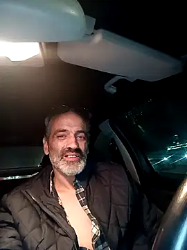 Snapshot of Gumatos chatting on April 10, 1:00 am Gumatos online show from April 10, 1:00 am