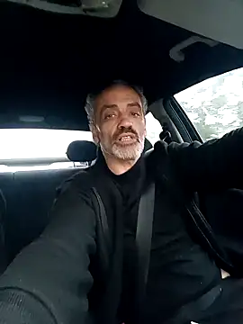 Snapshot of Gumatos chatting on April 15, 1:23 am Gumatos online show from April 15, 1:23 am