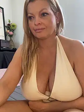 Lisavontease online show from May 30, 2:58 pm