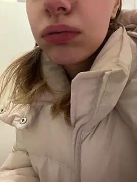 MaryHiggins online show from February 1, 2:13 pm