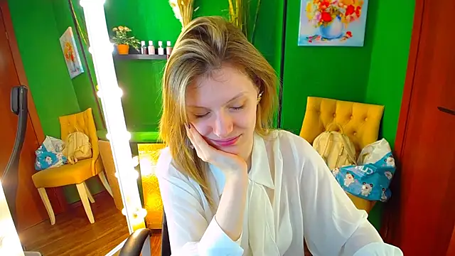 MaryHiggins online show from March 7, 1:40 pm