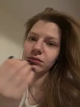 MaryHiggins online show from March 11, 8:53 pm