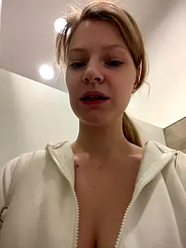 MaryHiggins online show from September 12, 10:48 am