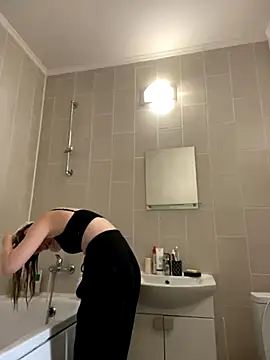 MaryHiggins online show from October 12, 6:12 am