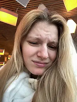 MaryHiggins online show from February 3, 1:38 pm