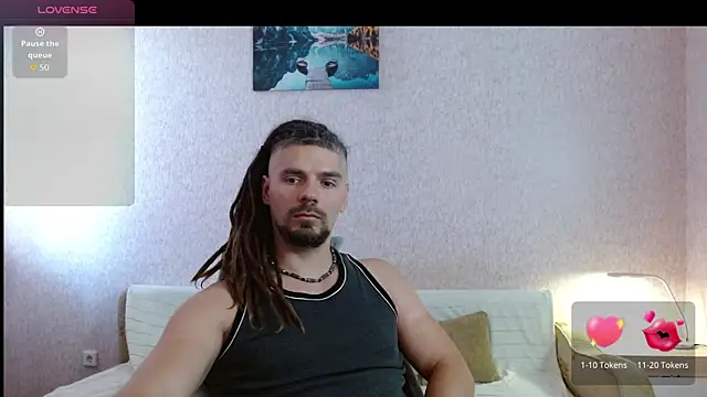 Snapshot of Aestheticguy101 chatting on July 15, 7:57 am Aestheticguy101 online show from July 15, 7:57 am
