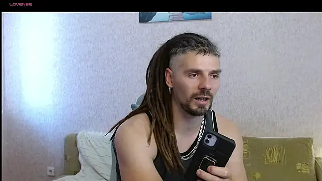Snapshot of Aestheticguy101 chatting on August 2, 12:25 pm Aestheticguy101 online show from August 2, 12:25 pm
