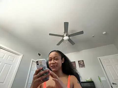 RylHoneyy online show from January 17, 7:28 pm