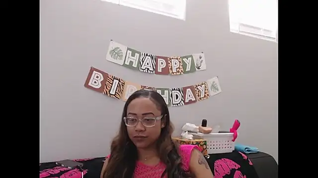 RylHoneyy online show from March 6, 8:16 pm