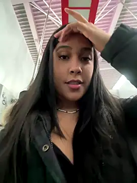 WHAAATTTTTTTTTT online show from December 16, 11:37 am