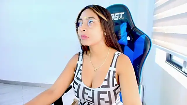 sophiax-x online show from May 19, 3:07 pm