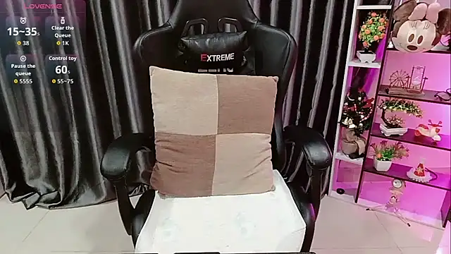 Yuki-yio online show from November 1, 1:18 am