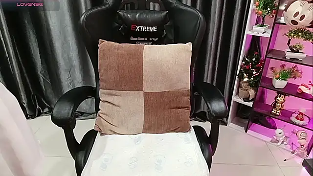 Yuki-yio online show from February 11, 1:21 am