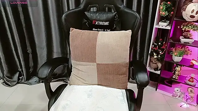 Yuki-yio online show from February 28, 10:55 pm