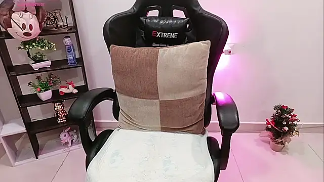 Yuki-yio online show from March 13, 1:23 am