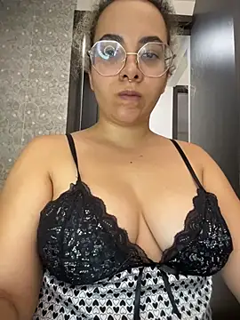 Emma Wish online show from March 11, 8:15 pm