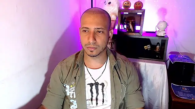 thommerxxx online show from June 17, 10:10 pm