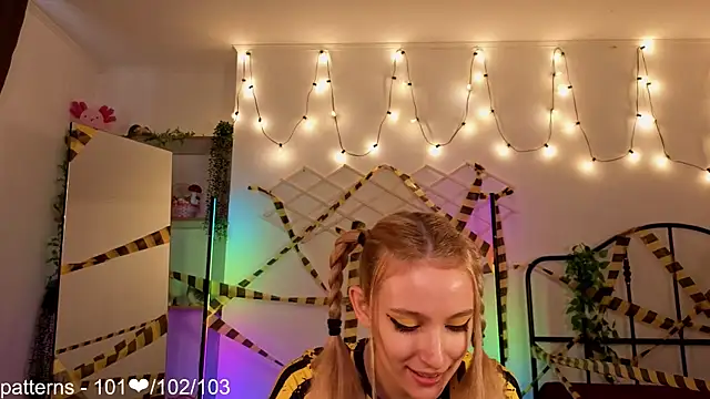 Snapshot of berrry_girl chatting on May 31, 1:07 pm berrry girl online show from May 31, 1:07 pm