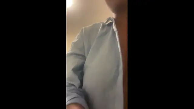 Snapshot of HoneyDripHer chatting on November 11, 11:49 pm HoneyDripHer online show from November 11, 11:49 pm