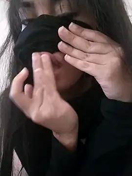 sarahvergen online show from April 18, 3:16 pm