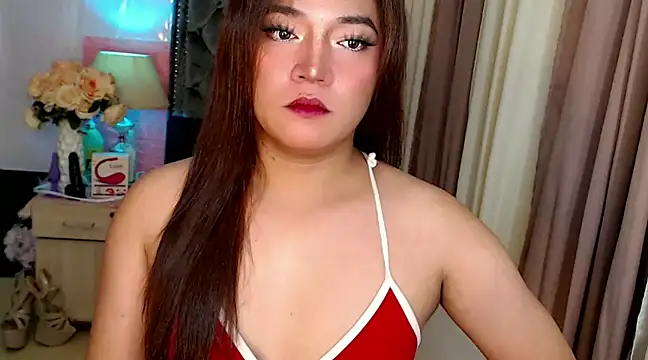 Snapshot of Urgirl_Ekang chatting on December 6, 6:50 pm Urgirl Ekang online show from December 6, 6:50 pm