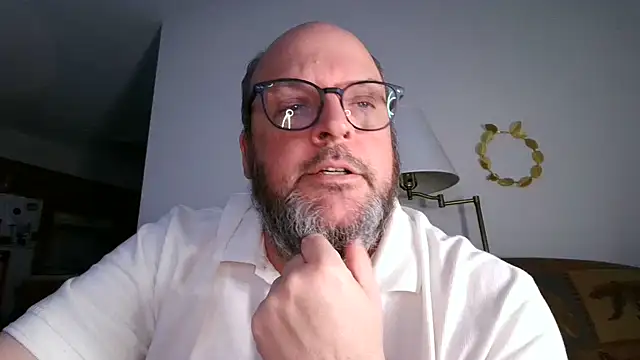 Snapshot of Ursulet_US chatting on March 4, 9:43 pm Ursulet US online show from March 4, 9:43 pm