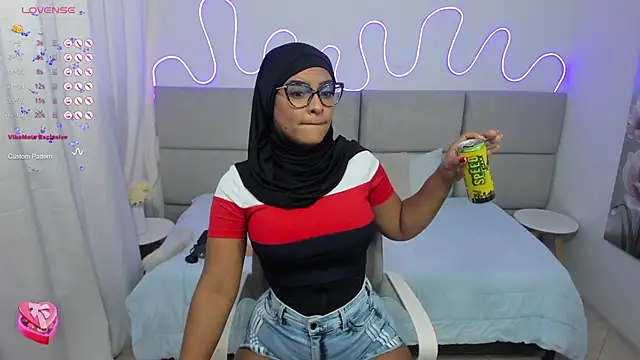 nashiira  online show from February 20, 7:30 pm