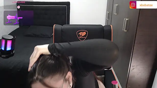 xxbbtaa online show from September 25, 6:11 pm