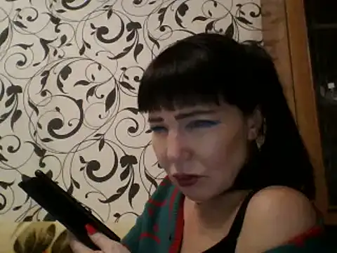 Snapshot of JeaneDavis chatting on February 2, 7:04 pm JeaneDavis online show from February 2, 7:04 pm