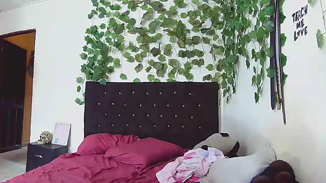 caribbeanlover1 online show from November 1, 3:03 pm