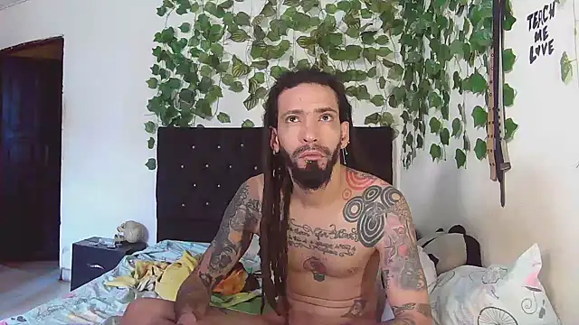 Snapshot of caribbeanlover1 chatting on February 10, 12:31 pm caribbeanlover1 online show from February 10, 12:31 pm