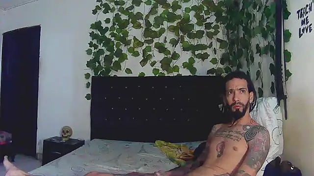 Snapshot of caribbeanlover1 chatting on February 12, 2:45 pm caribbeanlover1 online show from February 12, 2:45 pm