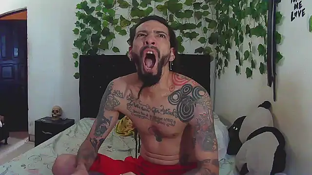 Snapshot of caribbeanlover1 chatting on February 14, 12:57 pm caribbeanlover1 online show from February 14, 12:57 pm