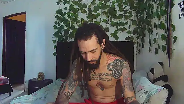 Snapshot of caribbeanlover1 chatting on February 19, 1:29 pm caribbeanlover1 online show from February 19, 1:29 pm