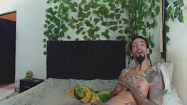 Snapshot of caribbeanlover1 chatting on February 23, 2:25 pm caribbeanlover1 online show from February 23, 2:25 pm