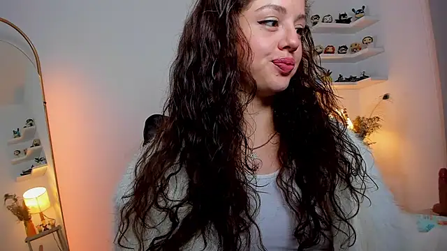 Cassandra Caiin online show from December 1, 8:19 am