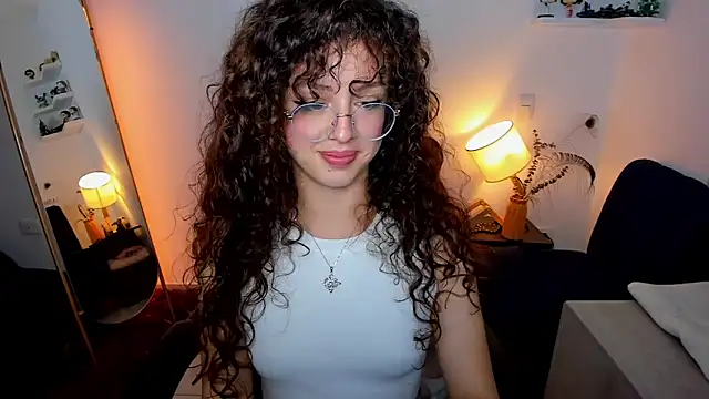 Cassandra Caiin online show from March 22, 1:31 am