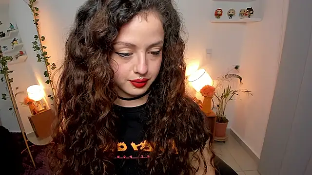 Cassandra Caiin online show from July 5, 4:52 am