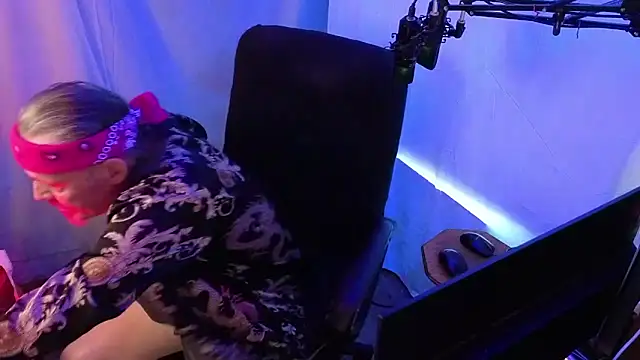 Richy  Rich  online show from April 2, 11:35 pm